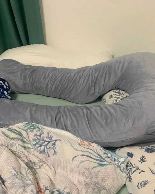 The Pregnancy Pillow U-shaped pregnancy pillow, photographed by J***n, verified buyer